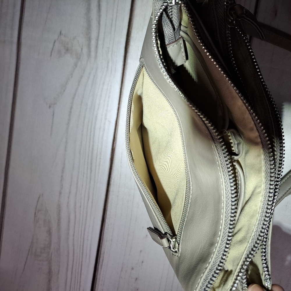 Rosetti Gray Crossbody Purse - Picture 13 of 13
